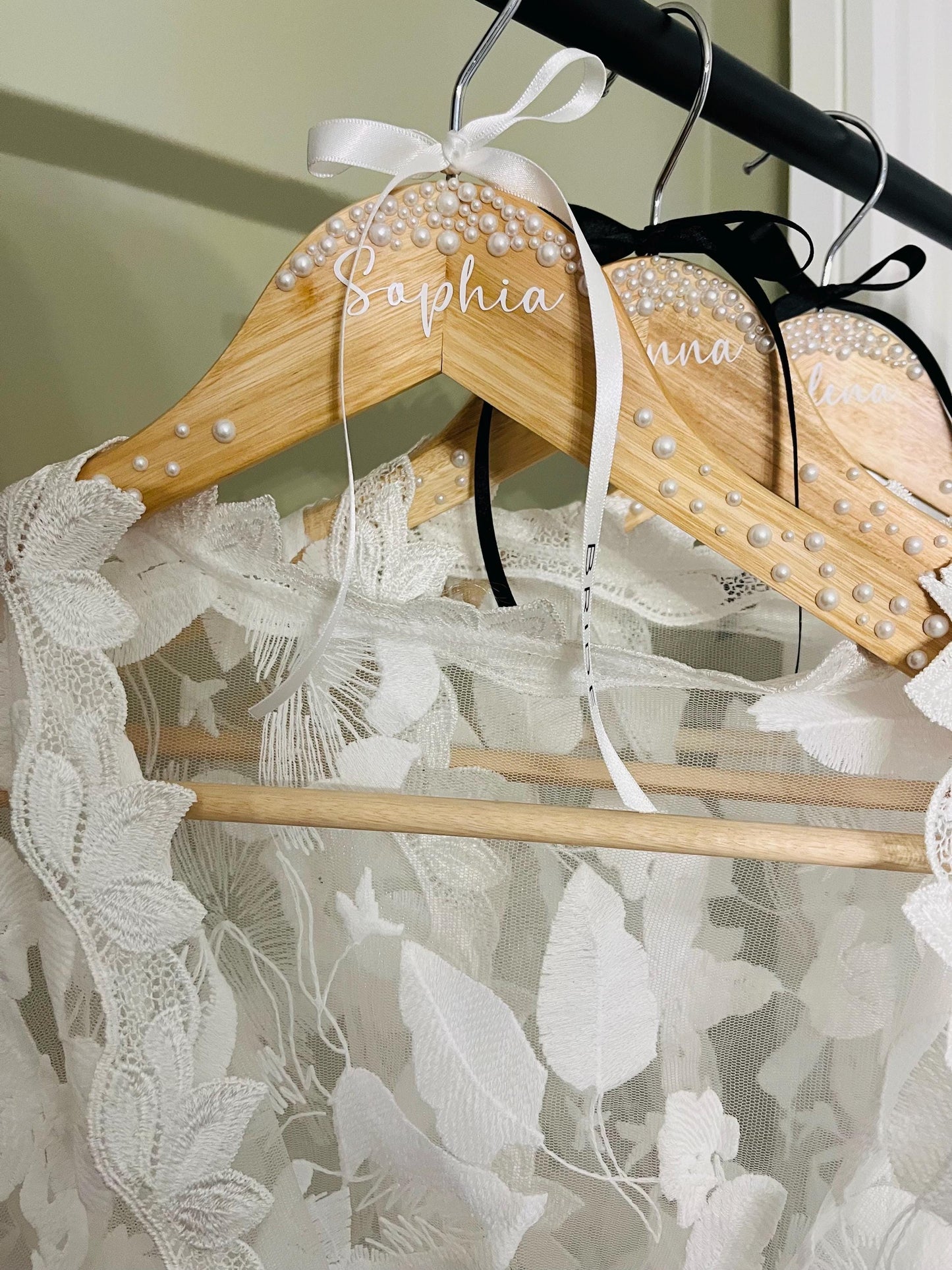 Personalised Pearl Wood Bride / Bridesmaid Hanger
