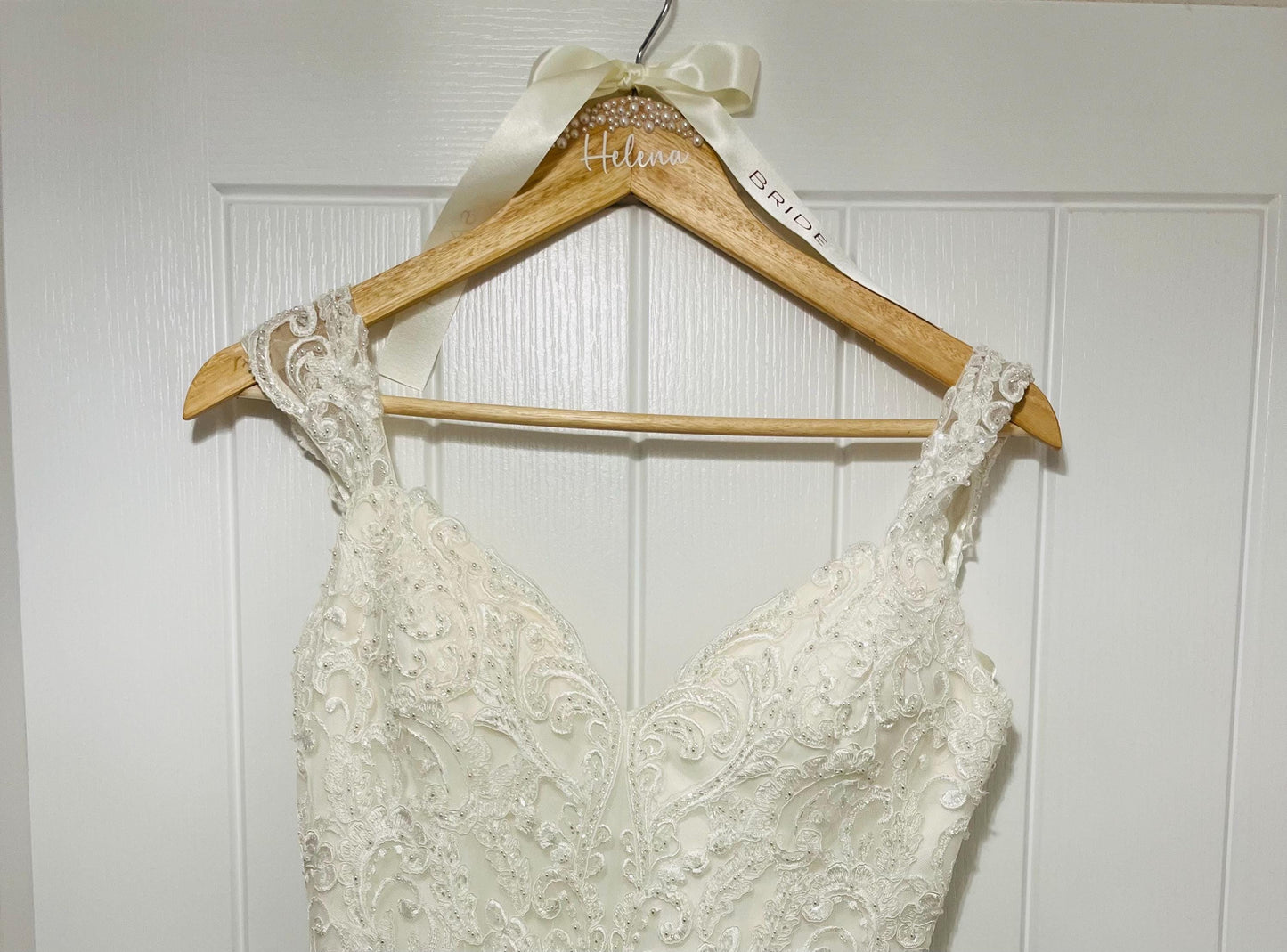 Personalised Pearl embellished Bride / Bridesmaid Hanger