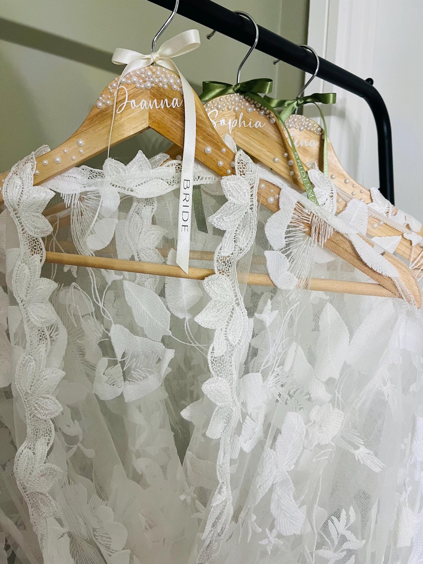 Personalised Pearl Wooden Bride / Bridesmaid Hanger